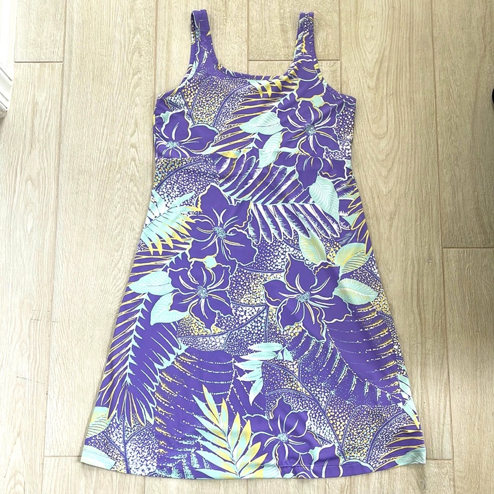 Like new! Columbia Omni-Freeze Dress - M